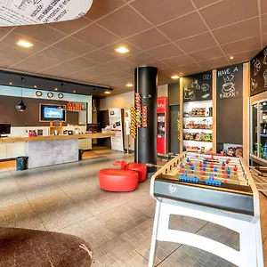 ** Hotel Ibis Expo Suisse